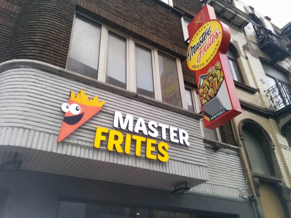 master-frites-friterie-schaerbeek-meilleures-frites-bruxelles-burger-schaerbeek-friterie (1)