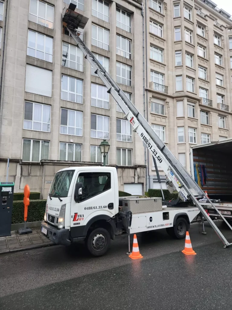 location-lift-bruxelles-6534-gozee-location-lift-laeken665188d8bee44